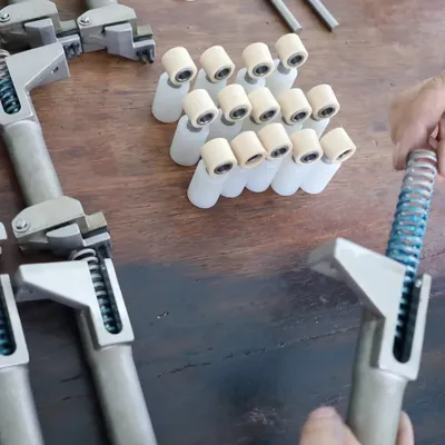 Colaboración estrecha entre el procesamiento de materias primas y la inspección de calidad